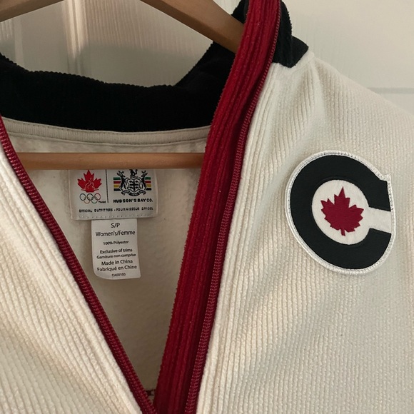 Quarter zip OLYMPICS sweater (2010)🇨🇦🍁 - Picture 3 of 6